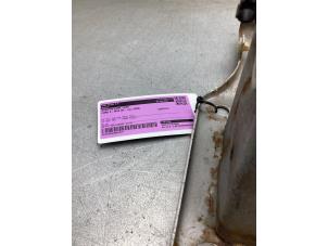 Gebruikte Bumperbalk voor Ford S-Max (GBW) 2.0 16V Prijs € 50,00 Margeregeling aangeboden door Gebr Opdam B.V.