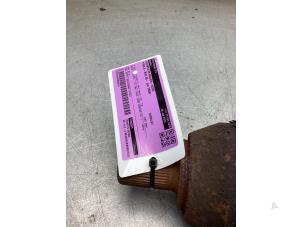 Gebruikte Aandrijfas rechts-voor Ford S-Max (GBW) 2.0 16V Prijs € 50,00 Margeregeling aangeboden door Gebr Opdam B.V.