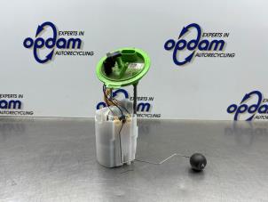 Gebruikte Benzinepomp Volkswagen Golf VIII (CD1) 1.4 eHybrid 16V Prijs € 72,60 Inclusief btw aangeboden door Gebr Opdam B.V.