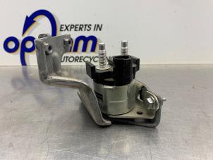 Gebruikte Start/stop condensator Renault Kadjar (RFEH) 1.2 Energy TCE 130 Prijs € 50,00 Margeregeling aangeboden door Gebr Opdam B.V.