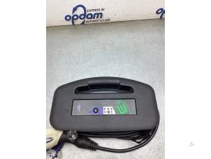 Gebruikte Hybride oplaadkabel Ford C-Max (DXA) 2.0 16V Energi Prijs € 250,00 Margeregeling aangeboden door Gebr Opdam B.V.