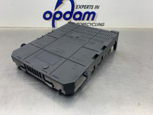 Gebruikte Zekeringkast Peugeot 5008 I (0A/0E) 1.6 VTI 16V Prijs € 125,00 Margeregeling aangeboden door Gebr Opdam B.V.