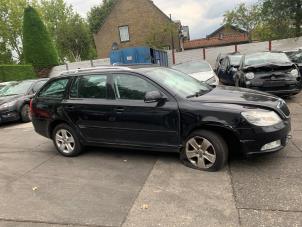 Gebruikte Dorpel rechts Skoda Octavia Combi (1Z5) 1.4 TSI 16V Prijs op aanvraag aangeboden door Gebr Opdam B.V.