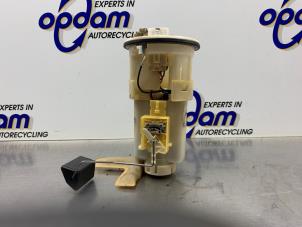 Gebruikte Benzinepomp Toyota Yaris (P1) 1.0 16V VVT-i Prijs € 50,00 Margeregeling aangeboden door Gebr Opdam B.V.