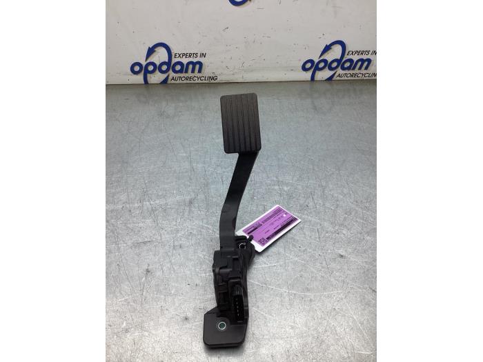 Gebruikte Sensor Gaspedaalpositie Mitsubishi Space Star (A0) 1.0 12V Prijs € 35,00 Margeregeling aangeboden door Gebr Opdam B.V.