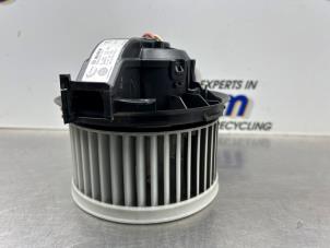 Gebruikte Kachel Ventilatiemotor Volkswagen Up! (121) 1.0 12V 60 Prijs € 40,00 Margeregeling aangeboden door Gebr Opdam B.V.