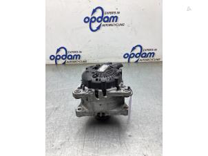 Gebruikte Dynamo Opel Crossland (X) 1.2 Turbo 12V Prijs € 125,00 Margeregeling aangeboden door Gebr Opdam B.V.