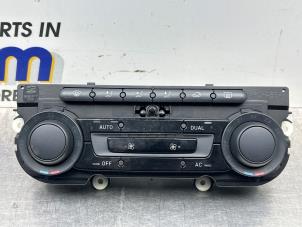 Gebruikte Chaufage Bedieningspaneel Seat Leon (1P1) 1.2 TSI Prijs € 70,00 Margeregeling aangeboden door Gebr Opdam B.V.