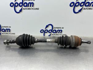 Gebruikte Steekas links-voor Opel Astra H GTC (L08) 1.6 16V Prijs € 50,00 Margeregeling aangeboden door Gebr Opdam B.V.