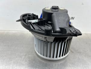 Gebruikte Aanjager Fiat Punto III (199) 0.9 TwinAir Turbo 100 Prijs € 50,00 Margeregeling aangeboden door Gebr Opdam B.V.