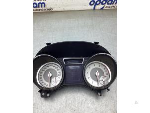 Gebruikte Kilometerteller KM Mercedes CLA (117.3) 1.6 CLA-180 16V Prijs € 300,00 Margeregeling aangeboden door Gebr Opdam B.V.