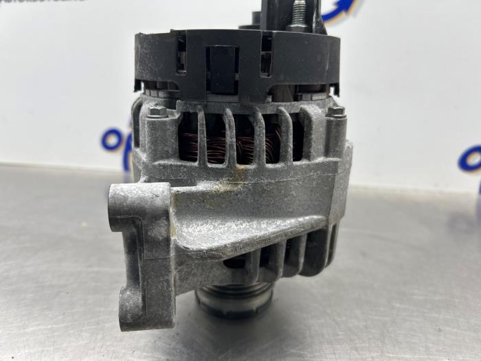 Gebruikte Dynamo Fiat Punto III (199) 0.9 TwinAir Turbo 100 Prijs € 100,00 Margeregeling aangeboden door Gebr Opdam B.V.