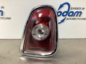 Gebruikte Achterlicht rechts Mini Mini (R56) 1.6 16V Cooper Prijs € 50,00 Margeregeling aangeboden door Gebr Opdam B.V.
