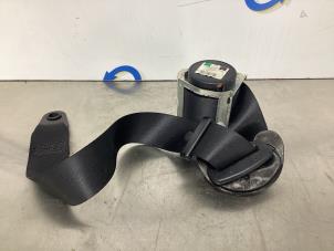 Gebruikte Veiligheidsgordel rechts-voor Mini Mini (R56) 1.6 16V Cooper Prijs € 50,00 Margeregeling aangeboden door Gebr Opdam B.V.