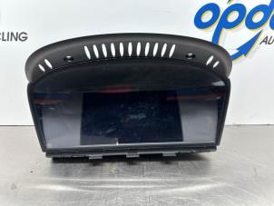 Gebruikte Display Multi Media regelunit BMW 3 serie Touring (E91) 320i 16V Prijs € 150,00 Margeregeling aangeboden door Gebr Opdam B.V.