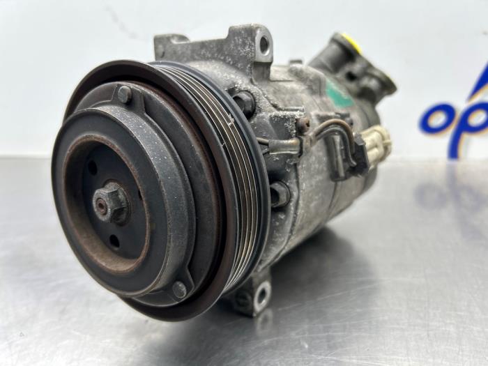 Gebruikte Aircopomp Saab 9-3 II Sport Sedan (YS3F) 2.0T 16V Prijs € 75,00 Margeregeling aangeboden door Gebr Opdam B.V.