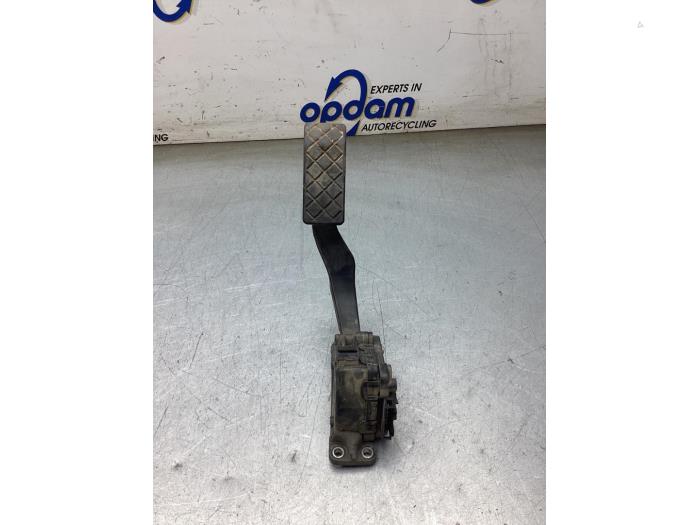 Gebruikte Gaspedaalpositie Sensor Volkswagen Transporter T6 2.0 TDI DRF Prijs € 35,00 Margeregeling aangeboden door Gebr Opdam B.V.