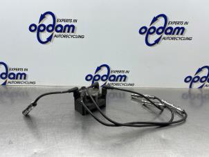 Gebruikte Bobine Volkswagen Golf IV (1J1) 1.6 Prijs € 35,00 Margeregeling aangeboden door Gebr Opdam B.V.