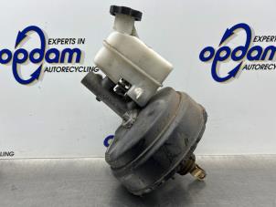 Gebruikte Rembooster Kia Sportage (JE) 2.7 V6 24V 4x4 Prijs € 125,00 Margeregeling aangeboden door Gebr Opdam B.V.