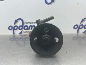 Gebruikte Pomp Servo Chevrolet Kalos (SF48) 1.2 Prijs € 50,00 Margeregeling aangeboden door Gebr Opdam B.V.
