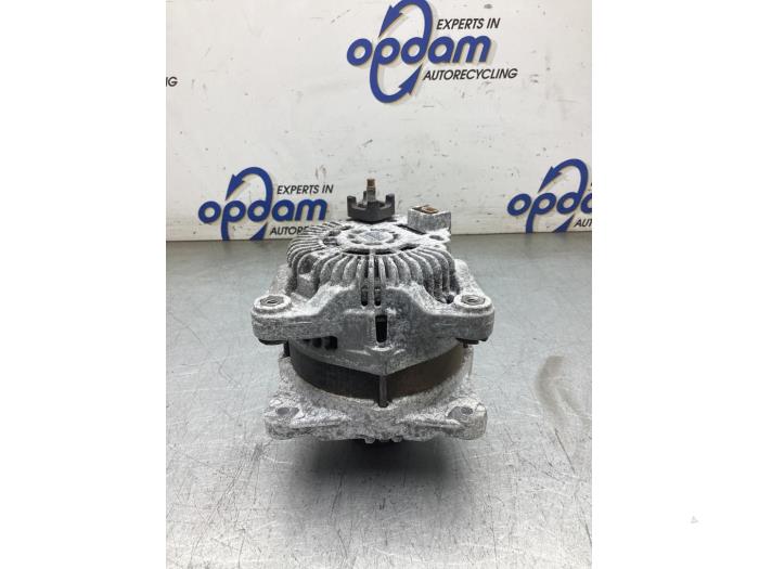 Gebruikte Dynamo Renault Master III (MA/MB/MC/MD/MH/MF/MG/MH) 2.3 dCi 16V Prijs € 100,00 Margeregeling aangeboden door Gebr Opdam B.V.