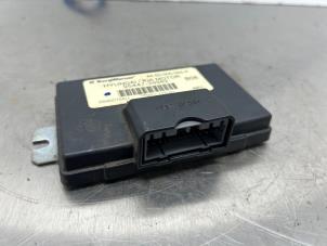 Gebruikte Transfer module 4x4 Kia Sportage (JE) 2.7 V6 24V 4x4 Prijs € 75,00 Margeregeling aangeboden door Gebr Opdam B.V.