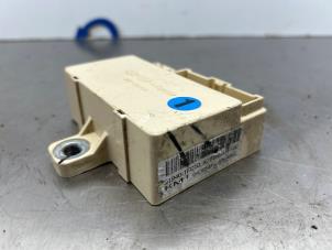 Gebruikte Module Centrale Deurvergrendeling Kia Sportage (JE) 2.7 V6 24V 4x4 Prijs € 25,00 Margeregeling aangeboden door Gebr Opdam B.V.