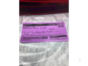 Gebruikte Achterlicht links Mercedes GLC (X253) 2.0 300 e 16V 4-Matic Prijs € 150,00 Margeregeling aangeboden door Gebr Opdam B.V.