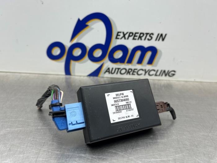 Gebruikte Alarm module Peugeot Expert (G9) 1.6 HDi 90 Prijs € 35,00 Margeregeling aangeboden door Gebr Opdam B.V.