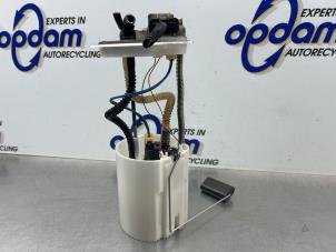 Gebruikte Tank element Pomp Opel Combo 1.3 CDTI 16V ecoFlex Prijs € 75,00 Margeregeling aangeboden door Gebr Opdam B.V.