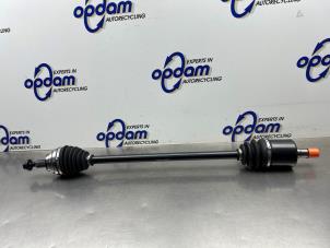 Nieuwe Aandrijfas rechts-voor Volkswagen Golf Prijs € 120,95 Inclusief btw aangeboden door Gebr Opdam B.V.