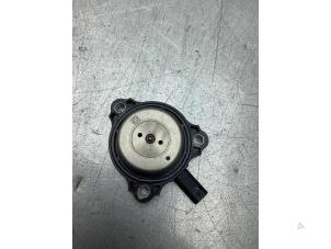 Gebruikte Nokkenas Sensor Mercedes GLA (156.9) 1.6 180 16V Prijs € 15,00 Margeregeling aangeboden door Gebr Opdam B.V.