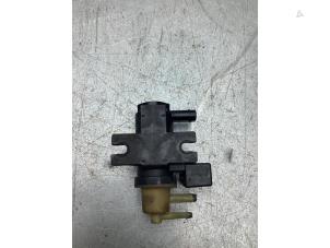 Gebruikte Overdrukklep Turbo Mercedes GLA (156.9) 1.6 180 16V Prijs € 35,00 Margeregeling aangeboden door Gebr Opdam B.V.