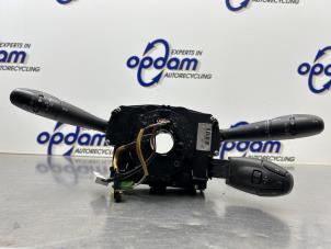 Gebruikte Licht + Raw Schakelaar Peugeot 207 SW (WE/WU) 1.4 16V Vti Prijs € 125,00 Margeregeling aangeboden door Gebr Opdam B.V.