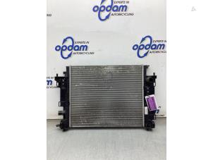 Gebruikte Radiateur Renault Twingo III (AH) 1.0 SCe 70 12V Prijs € 35,00 Margeregeling aangeboden door Gebr Opdam B.V.