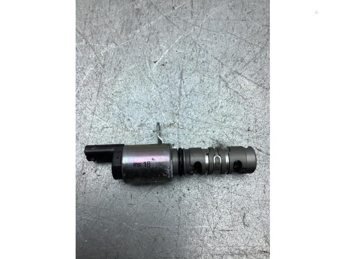 Gebruikte Nokkenas Sensor Volkswagen Golf VIII (CD1) 1.4 GTE 16V Prijs € 25,00 Margeregeling aangeboden door Gebr Opdam B.V.
