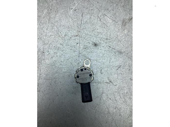 Gebruikte Nokkenas Sensor Volkswagen Golf VII (AUA) 1.4 TSI 16V Prijs € 15,00 Margeregeling aangeboden door Gebr Opdam B.V.