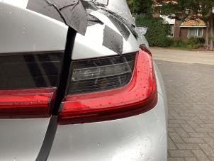 Gebruikte Achterlicht rechts BMW 3 serie (G20) 320d 2.0 TwinPower Turbo 16V Prijs € 175,00 Margeregeling aangeboden door Gebr Opdam B.V.