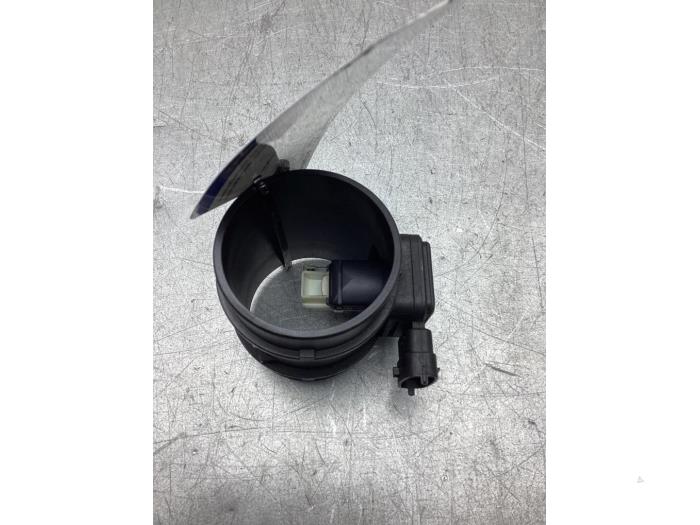 Gebruikte Luchthoeveelheidsmeter Opel Astra H Twin Top (L67) 1.8 16V Prijs € 35,00 Margeregeling aangeboden door Gebr Opdam B.V.