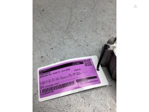 Gebruikte Gasklephuis Mercedes GLC (X253) 2.0 350 e 16V 4-Matic Prijs € 50,00 Margeregeling aangeboden door Gebr Opdam B.V.