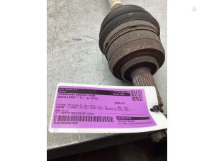 Gebruikte Cardanas rechts-voor (VWA) Dacia Lodgy (JS) 1.5 dCi FAP Prijs € 80,00 Margeregeling aangeboden door Gebr Opdam B.V.