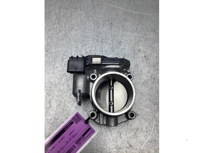 Gebruikte Gasklephuis Mercedes C (W205) C-180 1.5 EQ Boost Prijs € 100,00 Margeregeling aangeboden door Gebr Opdam B.V.