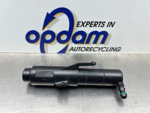 Gebruikte Koplamp Sproeier Mini Mini (R56) 1.6 16V Cooper Prijs € 25,00 Margeregeling aangeboden door Gebr Opdam B.V.