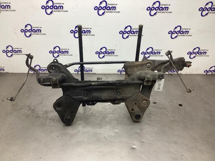 Gebruikte Subframe Citroen C4 Cactus (0B/0P) 1.2 PureTech 82 12V Prijs € 125,00 Margeregeling aangeboden door Gebr Opdam B.V.