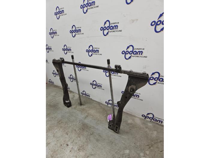 Subframe van een Ford Kuga III (DFK) 2.5 PHEV 16V 2023