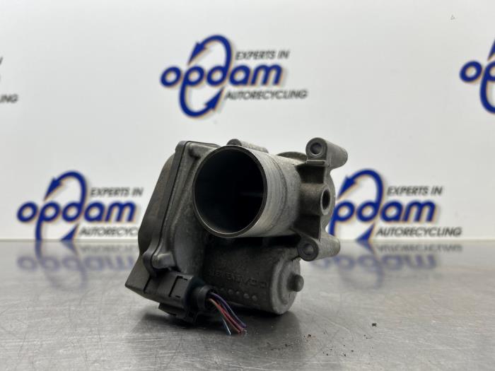 Gebruikte Gasklephuis Volkswagen Fox (5Z) 1.4 16V Prijs € 75,00 Margeregeling aangeboden door Gebr Opdam B.V.