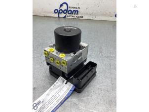 Gebruikte ABS Pomp Volvo V60 I (FW/GW) 2.4 D6 20V Plug-in Hybrid AWD Prijs € 250,00 Margeregeling aangeboden door Gebr Opdam B.V.