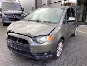 Gebruikte Versnellingsbak Mitsubishi Colt (Z2/Z3) 1.3 16V Prijs € 150,00 Margeregeling aangeboden door Gebr Opdam B.V.