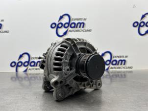 Gebruikte Dynamo Volkswagen Eos (1F7/F8) 3.2 V6 24V Prijs € 100,00 Margeregeling aangeboden door Gebr Opdam B.V.