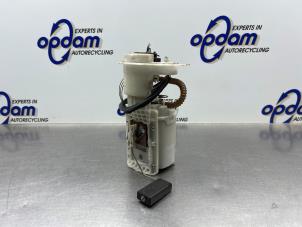 Gebruikte Benzinepomp Volkswagen Eos (1F7/F8) 3.2 V6 24V Prijs € 60,00 Margeregeling aangeboden door Gebr Opdam B.V.